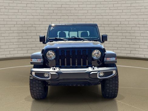 Used 2021 Jeep Gladiator Sport AWD/4WD image 2