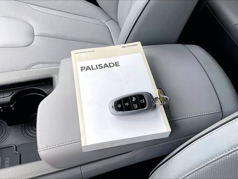 Used 2025 Hyundai Palisade SEL AWD/4WD image 12