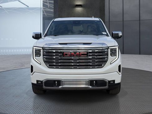 Certified 2024 GMC Sierra 1500 Denali w/ Technology Package AWD/4WD image 9