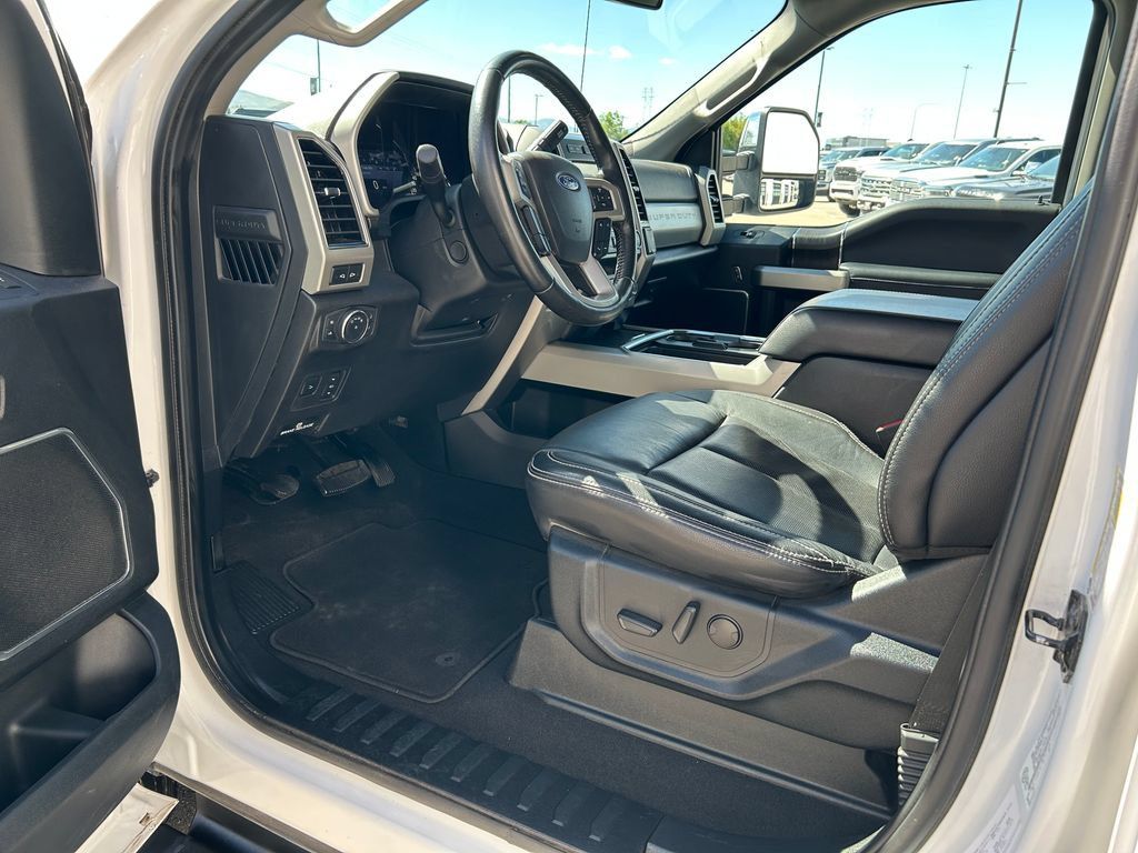Used 2020 Ford F350 Lariat w/ Lariat Ultimate Package AWD/4WD image 10
