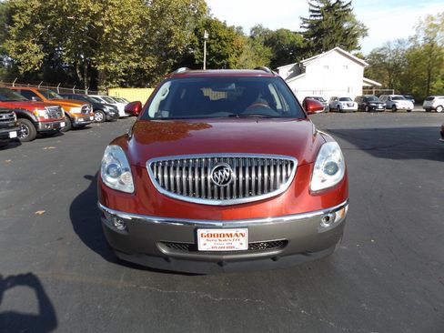 Used 2011 Buick Enclave CX w/ Driver Confidence Package image 2