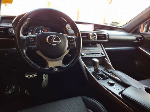 Used 2020 Lexus IS 300 F Sport image 9