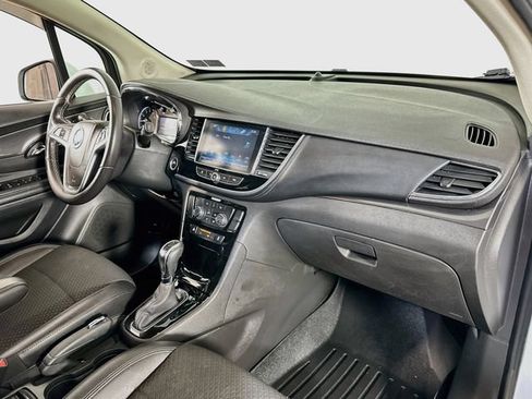 Used 2019 Buick Encore Sport Touring FWD image 27
