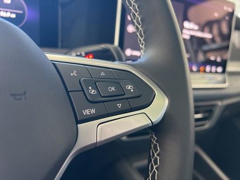 New 2026 Volkswagen Tiguan SE image 8