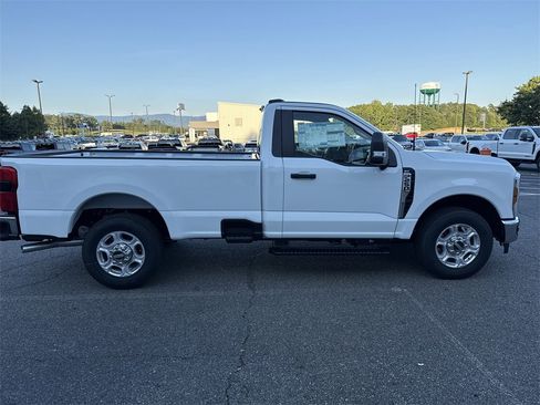 New 2026 Ford F250 XLT w/ 360-Degree Camera Package image 8