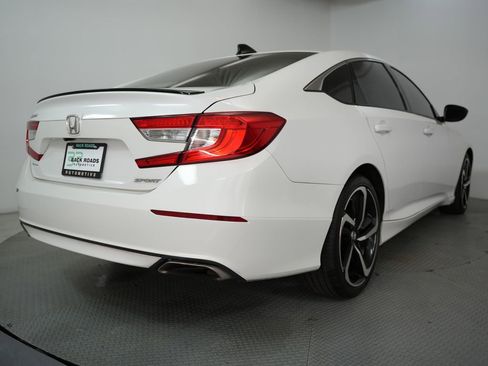 Used 2021 Honda Accord Sport image 9
