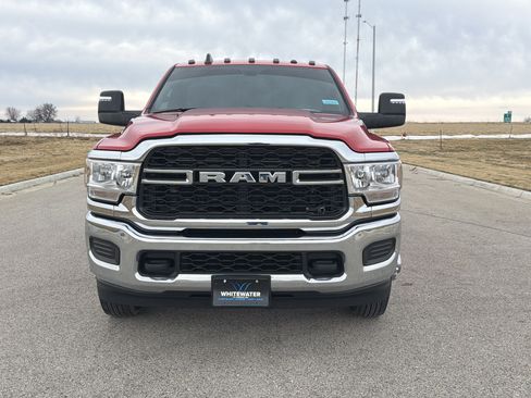 Used 2024 RAM 3500 Tradesman w/ Chrome Appearance Group image 20
