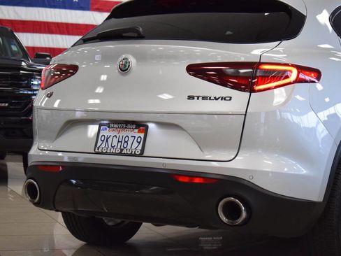 Used 2021 Alfa Romeo Stelvio Sprint w/ Nero Edizione image 25