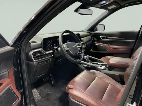 Used 2023 Kia Telluride SX image 11