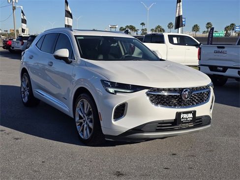 Used 2023 Buick Envision Avenir image 3