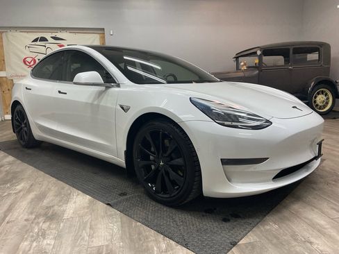 Used 2020 Tesla Model 3 Long Range image 4