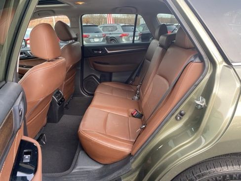 Used 2017 Subaru Outback 2.5i Touring image 18