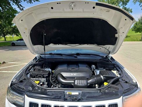 Used 2015 Jeep Grand Cherokee Limited w/ Luxury Group II image 38