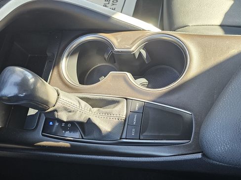 Used 2023 Toyota Camry SE image 21