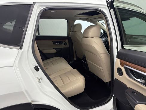 Used 2020 Honda CR-V Touring image 17