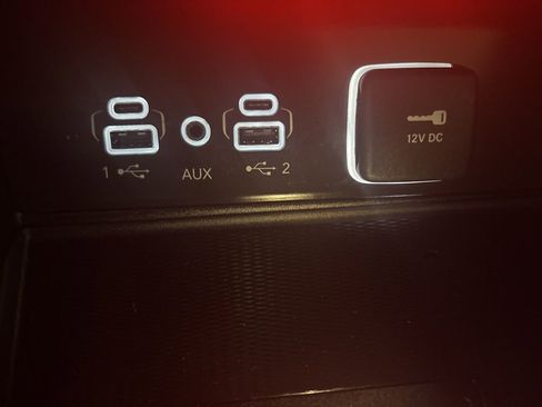 Used 2023 Jeep Grand Cherokee Altitude image 15