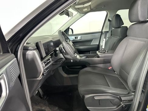 Used 2024 Hyundai Santa Fe SE image 11