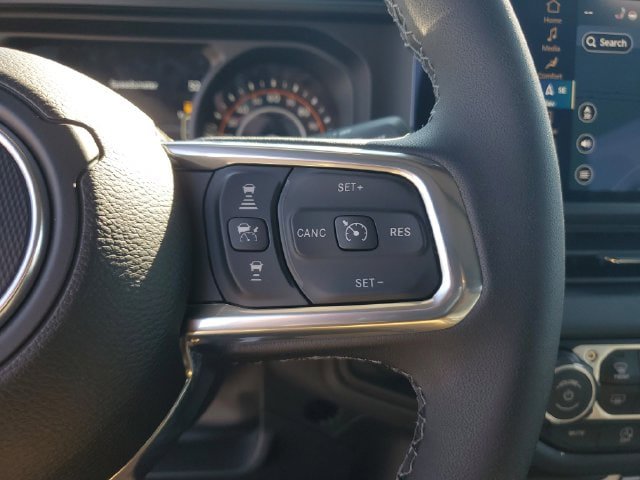 New 2026 Jeep Wrangler Unlimited Sahara AWD/4WD image 21