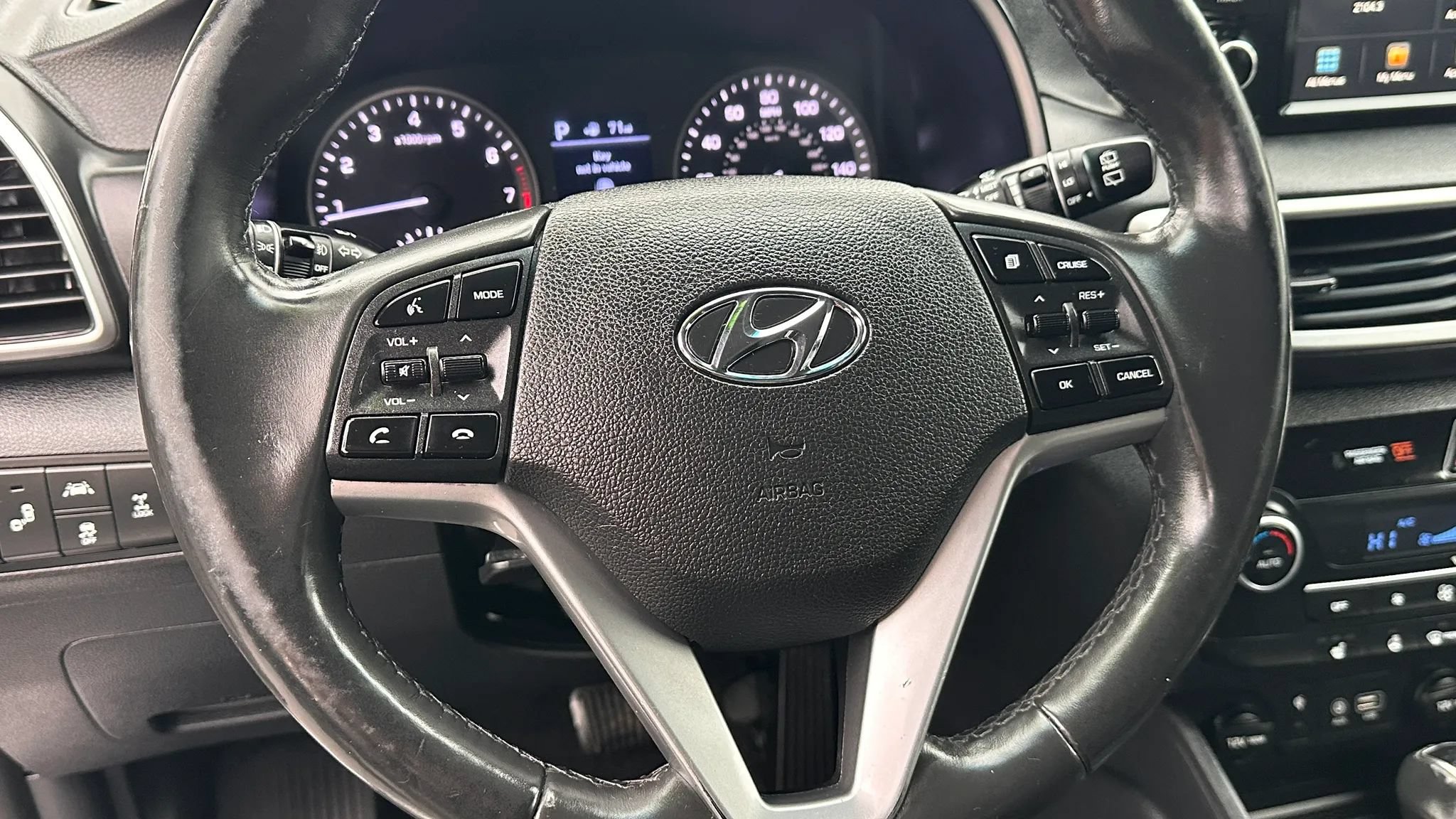 Used 2020 Hyundai Tucson Limited w/ Cargo Package AWD/4WD image 15