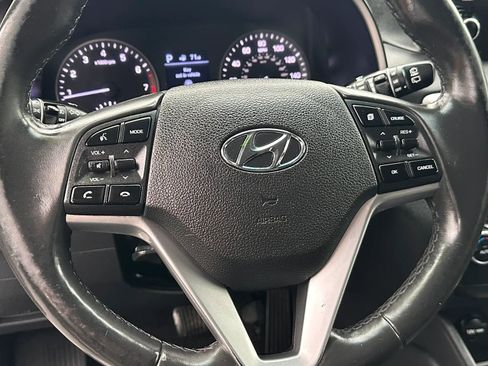 Used 2020 Hyundai Tucson Limited w/ Cargo Package AWD/4WD image 15