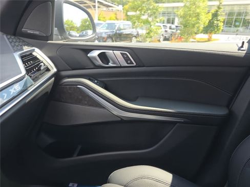 New 2026 BMW X5 xDrive40i w/ Premium Package image 25