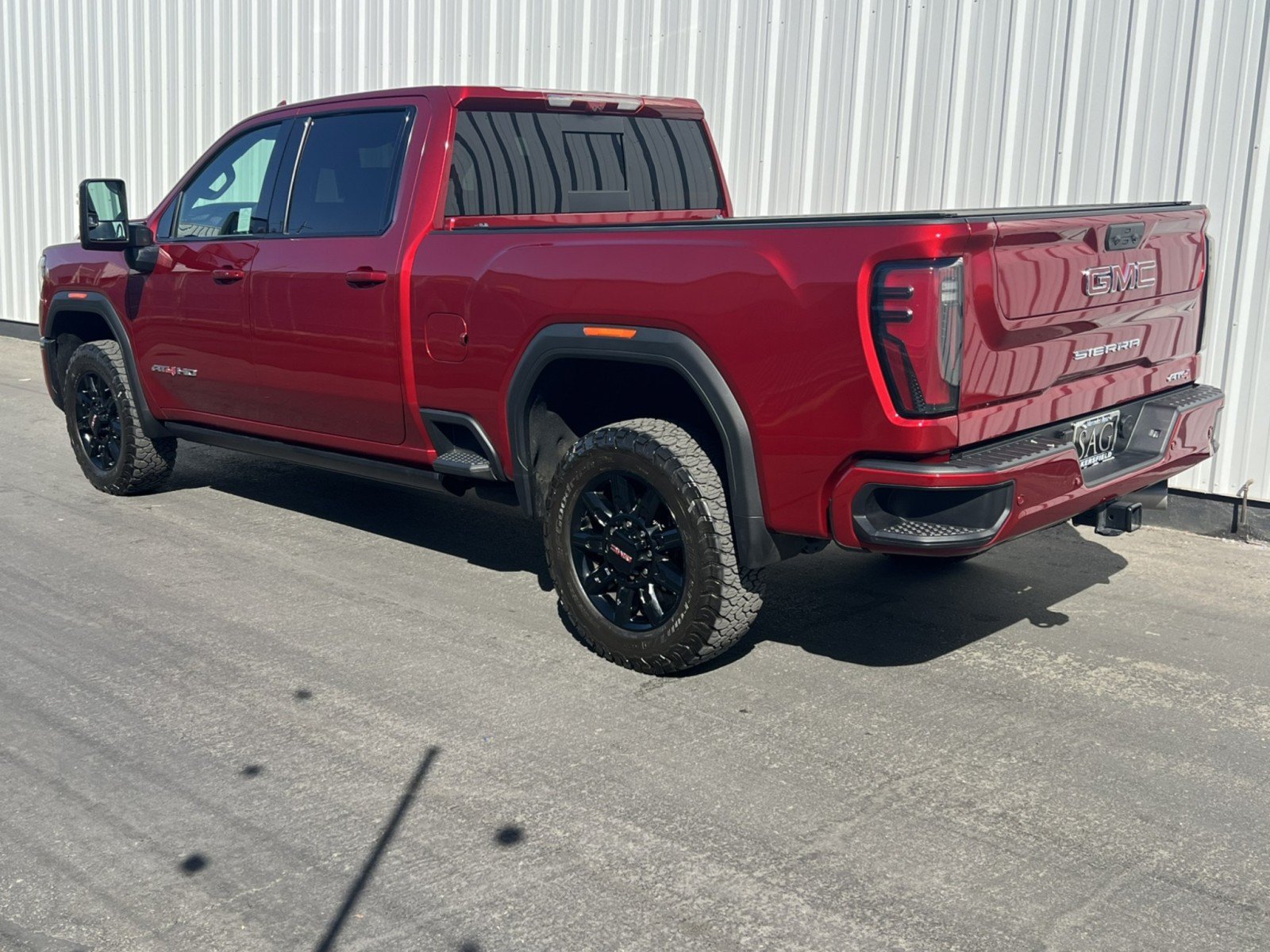 Used 2025 GMC Sierra 3500 AT4 w/ AT4 Premium Plus Package AWD/4WD image 4