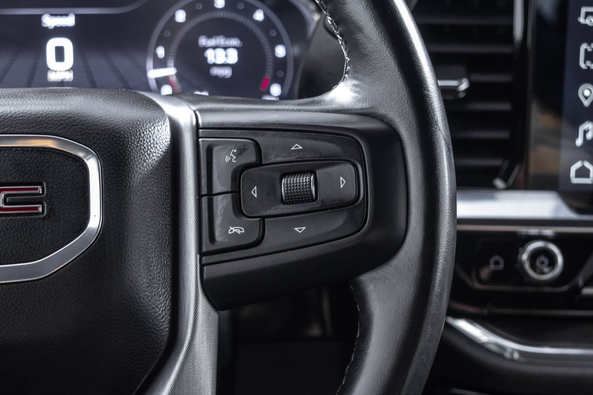 Used 2025 GMC Sierra 1500 SLT AWD/4WD image 28