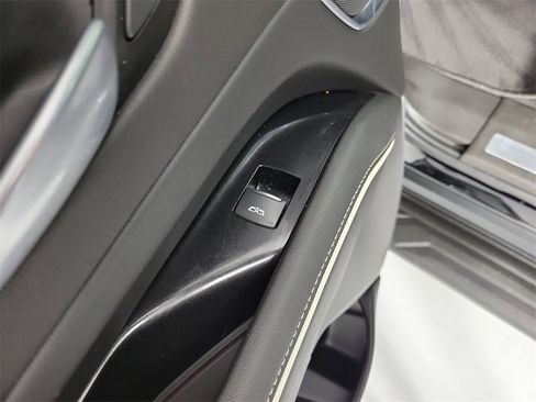 Certified 2021 Cadillac Escalade Sport w/ LPO, ONYX Package image 15