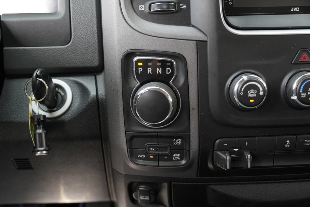 Used 2014 RAM 1500 Express AWD/4WD image 40