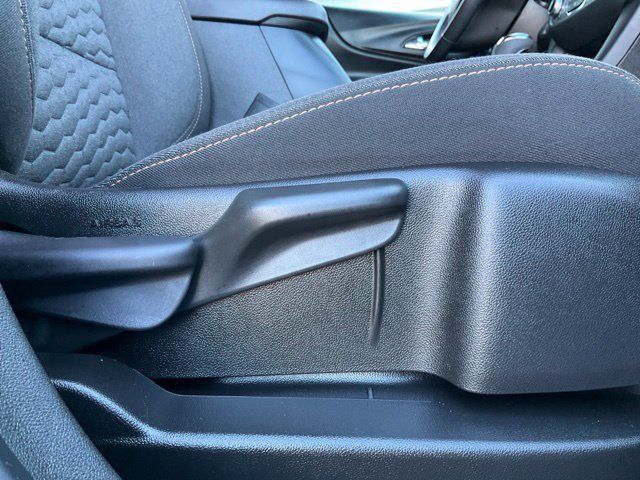 Used 2020 Chevrolet Equinox LT AWD/4WD image 24