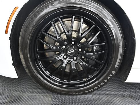 Used 2018 Lexus LC 500 Coupe w/ Touring Package image 40