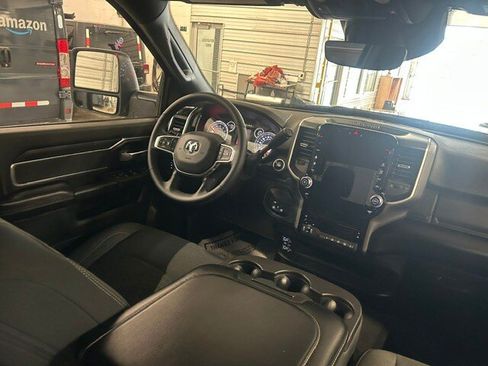 Used 2025 RAM 2500 Big Horn AWD/4WD image 14