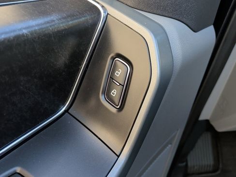 Certified 2022 Ford F150 XLT w/ Equipment Group 302A High image 16