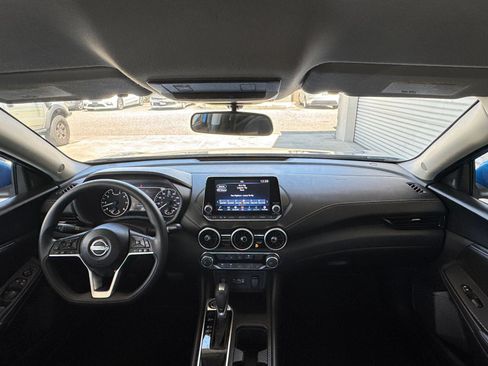 Used 2025 Nissan Sentra SV FWD image 27
