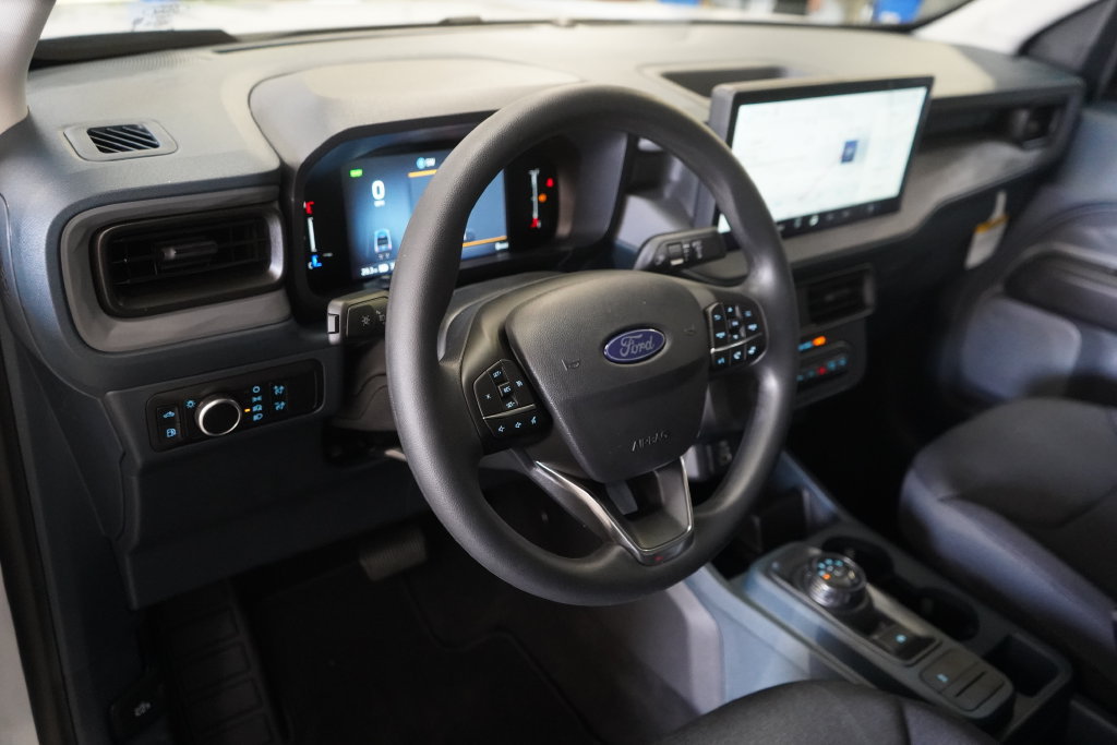 New 2026 Ford Maverick XL w/ Equipment Group 101A AWD/4WD image 18