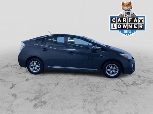 Used 2010 Toyota Prius Two FWD image 2