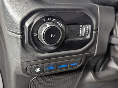 Used 2024 Jeep Wrangler High Altitude AWD/4WD image 15
