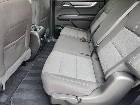 Used 2025 GMC Acadia Elevation image 30