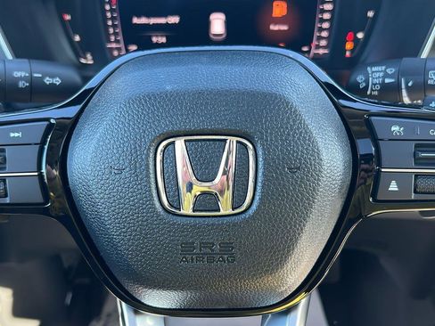 New 2026 Honda Pilot Touring image 32