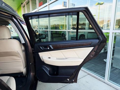 Used 2019 Subaru Outback 2.5i Limited w/ Popular Package #2 image 40