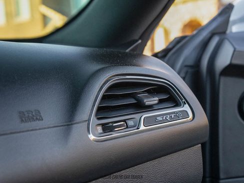 Used 2020 Dodge Challenger SRT Hellcat Redeye image 32