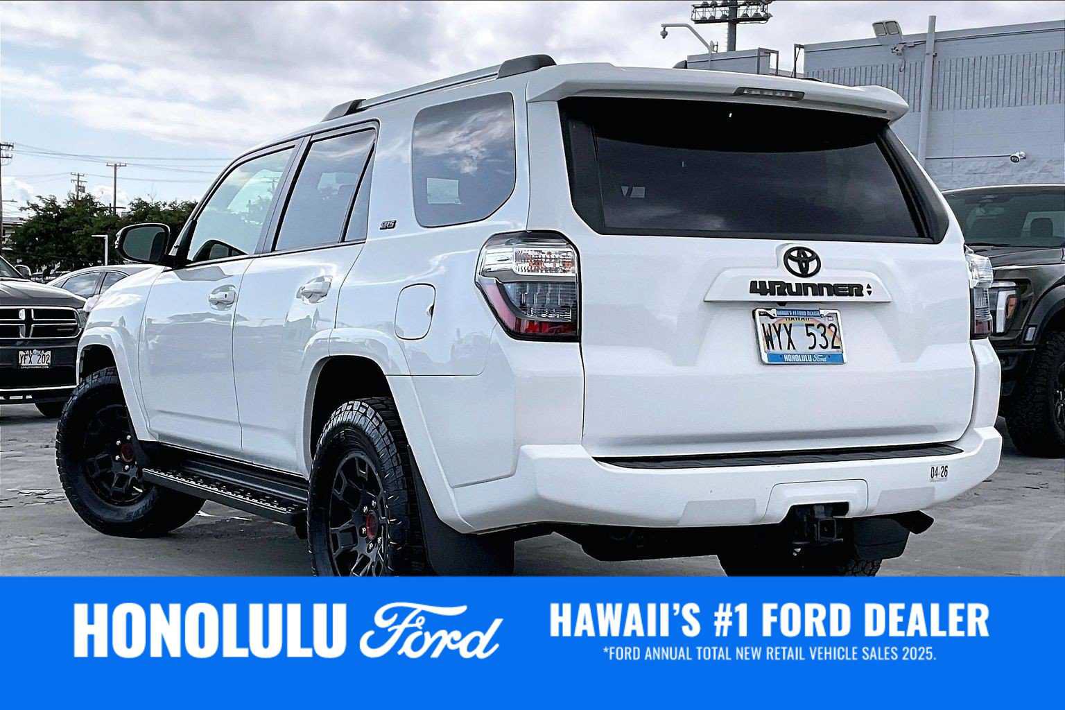 Used 2024 Toyota 4Runner SR5 Premium RWD image 4