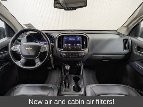 Used 2022 Chevrolet Colorado Z71 AWD/4WD image 3
