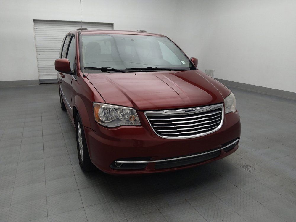 Used 2016 Chrysler Town & Country Touring FWD image 14