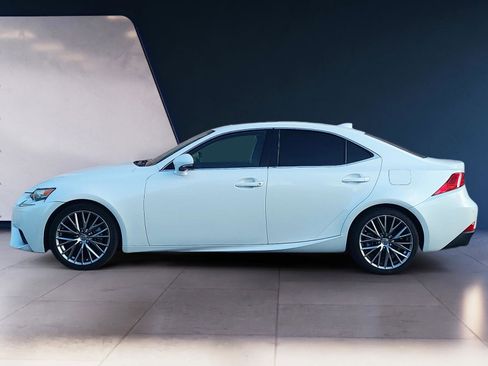 Used 2015 Lexus IS 250 w/ Premium Package RWD image 2