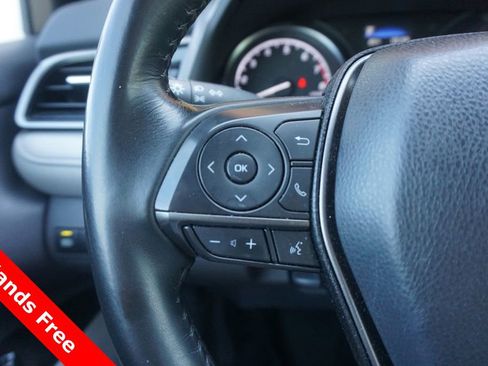 Used 2024 Toyota Camry SE FWD image 4