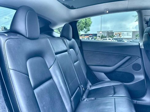 Used 2023 Tesla Model Y Performance AWD/4WD image 26