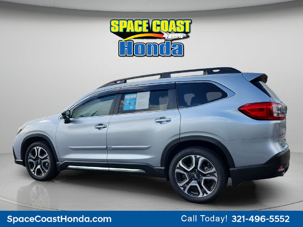 Used 2024 Subaru Ascent Limited w/ Technology Package AWD/4WD image 11