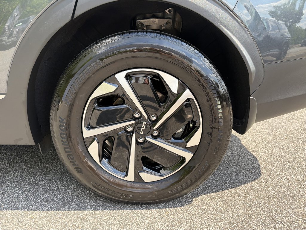 Used 2023 Kia Sportage LX AWD/4WD image 19