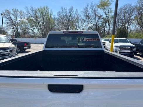 Used 2024 Chevrolet Silverado 2500 LT AWD/4WD image 18